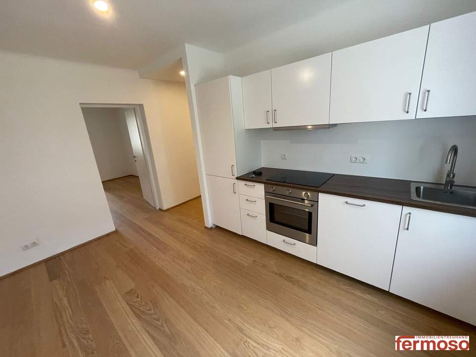 Erstbezug nach Komplettsanierung – moderne 2,5-Zimmer-Wohnung in Ebergassing