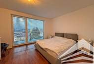 Spektakuläres Innenstadt-Penthouse mit Küche &amp; Terrasse - Nähe Landstraße