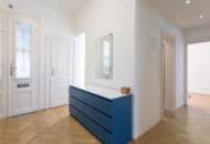 Top-Preis: Möblierte 3-Zimmer-Altbauwohnung mit Zukunftspotenzial im 5. Bezirk