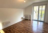 ***Gemütlich wohnen! DG-Wohnung mit Terrasse im Garten - Nahe Pleschingersee***