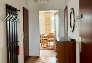 Möblierte 2 Zimmer DG-Wohnung Nähe U4 Ober St. Veit