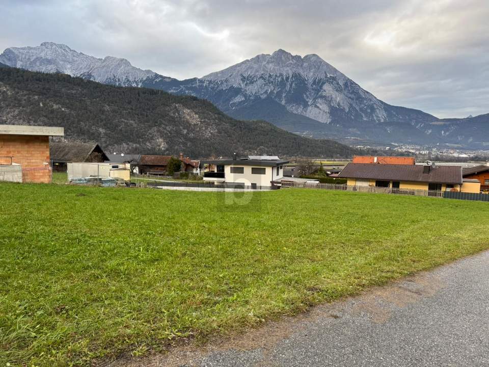 TRAUMHAFT IN RUHIGER LAGE MIT HERRLICHER AUSSICHT