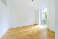 4-Zimmer-Altbauwohnung mit Balkon und Fischgrätparkett in ruhiger Innenhoflage