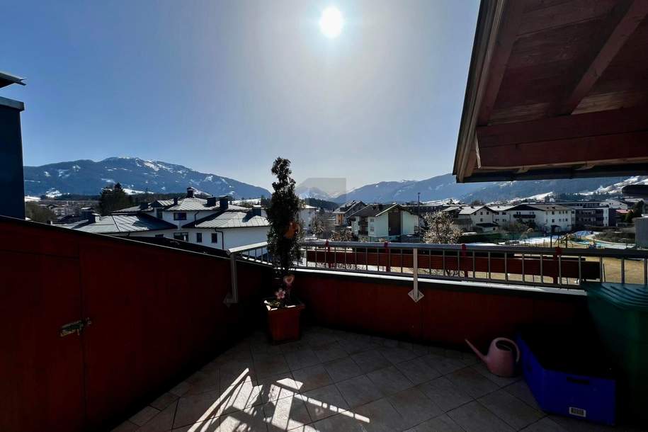 SUPER FLAIR UND SONNIGE DACHTERRASSE IN ZENTRALER LAGE, Wohnung-kauf, 469.000,€, 5760 Zell am See