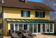 Einfamilienhaus und Gästehaus auf großem Grundstück, Pool und Schneebergblick!