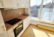 Traumblick - Ihr Logenplatz über der Stadt! Wohnen im Dachgeschoss mit WOW-Effekt! Traumhaft saniertes Altbauhaus + Hofseitige Terrasse + Tolle Infrastruktur und Anbindung + Lebensqualität pur!