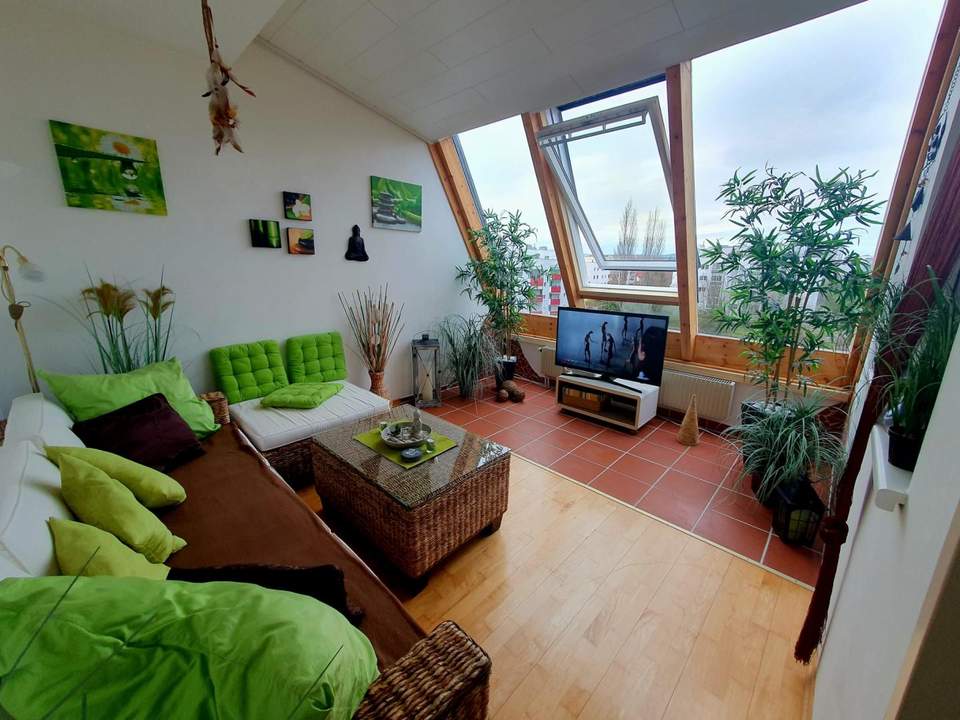 Mit ca. 26m² Dachterrasse, Exquisite Wohnung auf zwei Ebenen!