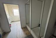 Betriebsgelände mit Halle in Untersiebenbrunn