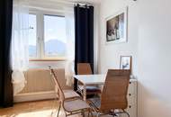 Helle, gepflegte 2 Zimmer Wohnung