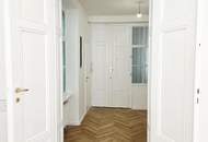 Altbau zum Verlieben - Flügeltüren, Ruhelage und Josefstadt-Flair! Sanierte 2-Zimmer Wohnung mit Seltenheitswert im Lieblingsbezirk!