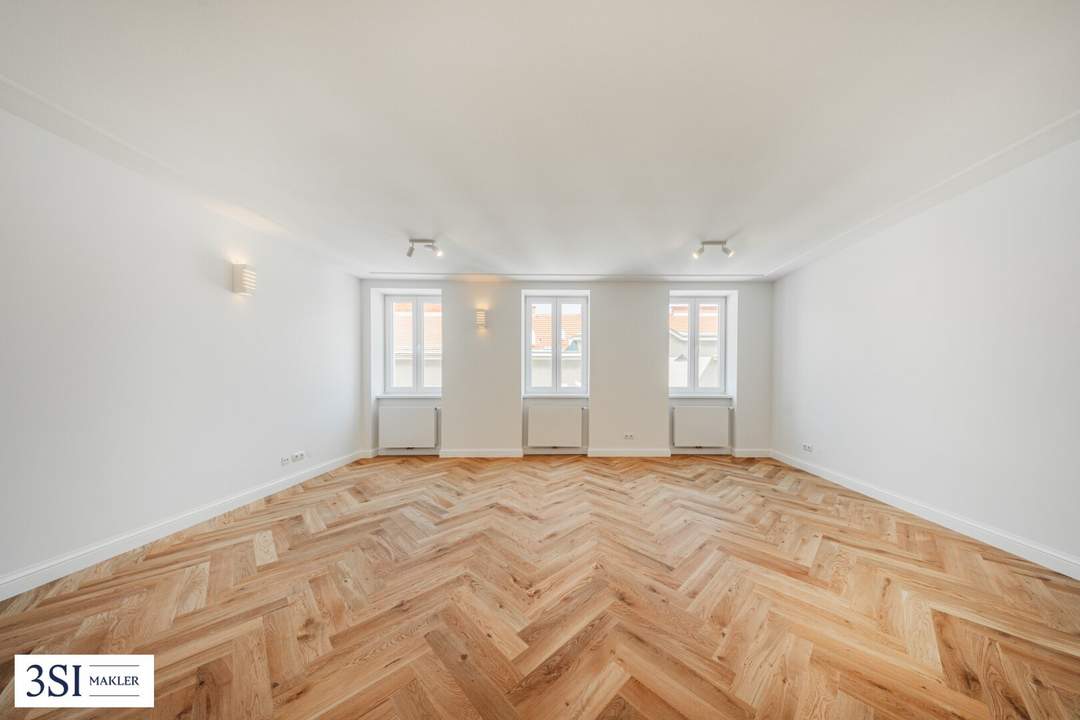 Energetisch revitalisierter Altbau: Hochwertige 4-Zimmer-Wohnung mit Balkon in zentraler Lage