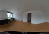 Sanierungsbedürftige DG-Wohnung bei der Währinger Straße/Volksoper