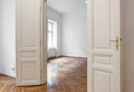 Zu Fuß zum Rochusmarkt & Donaukanal | Großzügiger Altbau mit ca. 3,60 m Raumhöhe | Separate Küche inkl. Küchenzeile | Hofseitiges Schlafzimmer mit Grünblick