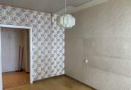 Sanierungsbedürftige 2-Zimmerwohnung beim SMZ Ost mit Loggia