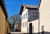 Ehemaliges Bauernhaus mit malerischen Innenhof