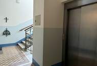 NÄHE MARIAHILFERSTRAßE 1060! 4 Zimmer Altbauwohnung im Herzen des 6. Bezirks unter 2.000 € !