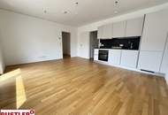 Moderne Neubauwohnung an der U4 - großer Balkon - Hofruhelage!