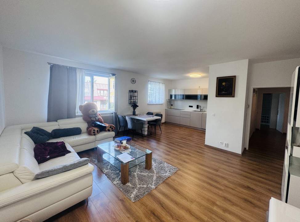 Großzügige, helle 2-Zimmer-Wohnung in Grünruhelage nahe Türkenschanzpark