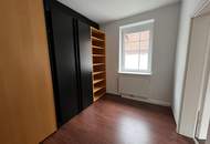 Arbeiten &amp; Wohnen perfekt vereint – Saniertes Einfamilienhaus mit Geschäftslokal und großzügiger Terrasse