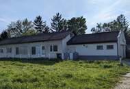 Neuer Preis! Bad Vöslau! Sanierungsbedürftiger entkernter Bungalow zum Kauf mit großem Garten!