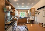 Wunderschöne Residenz in Massivbauweise, komplett eingerichtet // Wonderful residence in solid construction, fully furnished //