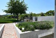 Exklusives Penthouse mit Eigengarten und Schwimmteich!