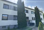 Großzügige Eigentumswohnung mit Loggia, großteils möbliert zu verkaufen