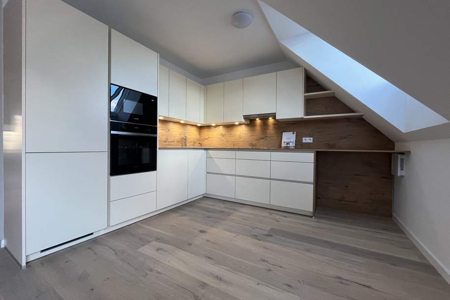 ZUM VERLIEBEN: EIN DACHGESCHOSS-TRAUM MIT BALKON - ERSTBEZUG!, Wohnung-miete, 1.625,25,€, 1170 Wien 17., Hernals