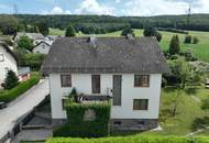 Großes Wohnhaus mit weitläufigem Grund in Kilb