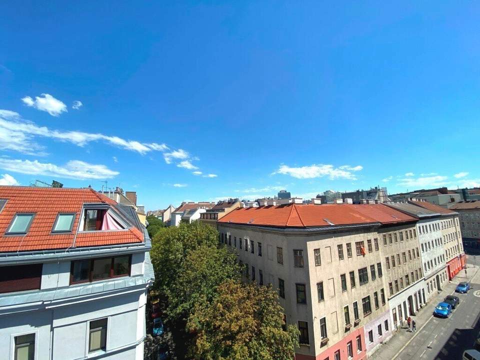 NÄHE HAUPTBAHNHOF - sanierte 3 Zimmer DG-Eckwohnung + Traumterrasse mit ca. 28 m²