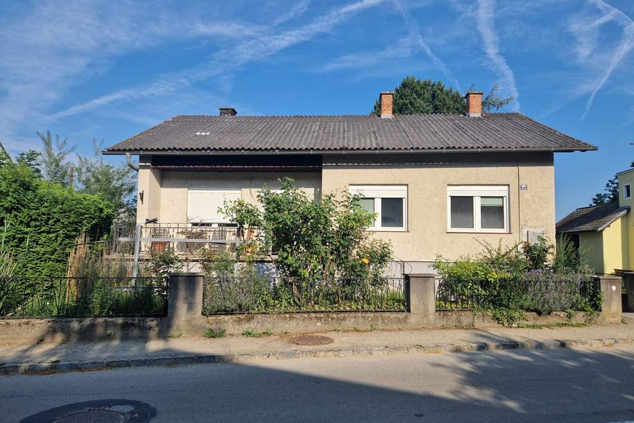 LIEBEVOLLES, RENOVIERUNGSBEDÜRFTIGES LANDHAUS MIT NEBENGEBÄUDEN UND KLEINEM INNENHOF, Haus-kauf, 245.000,€, 3701 Korneuburg