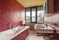 Großes Grundstück in Wolfurt mit Bungalow, der auf hoch motivierte Heimwerker wartet