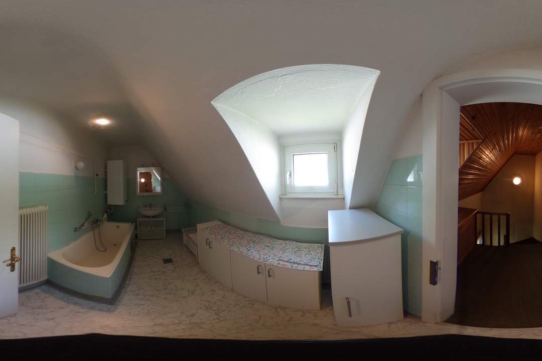 Einfamilienhaus mit viel Potenzial - Wohnen mit Weitblick