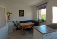 Attraktives Wohnumfeld und helle Atmosphäre im obersten Stockwerk: moderne 3-Zimmer-Wohnung überzeugt mit großzügigen Räumen, viel Tageslicht und hohem Wohnkomfort!