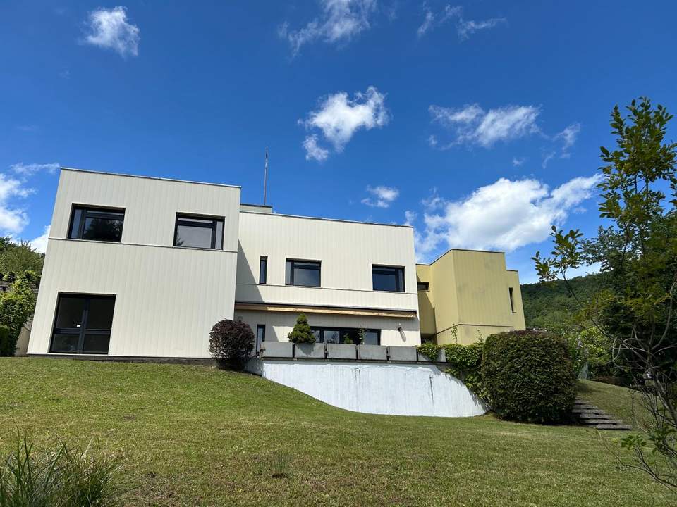 EINFAMILIENHAUS IN BESTER LAGE MIT AUSBLICK