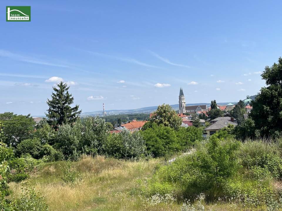 MACHEN SIE IHRER FAMILIE EINE FREUDE - Baugrund (Baurecht) in traumhafter Aussichtslage am Fusse des Wienerwald