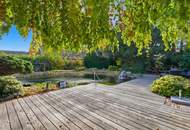 Imposante Liegenschaft mit Gartenparadies, Schwimmteich und Grünbestand – nur 30 Min von Wien