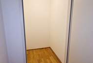 EIGENGARTEN, LORYSTRASSE, 75 m2 Neubau mit 23 m2 Garten, 2 Zimmer, Wohnküche, Wannenbad, Parketten, 1. Liftstock