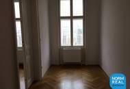 Unbefristet: Elegante 4 Zimmer Altbauwohnung