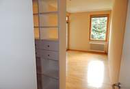 Helle und ruhige - Top ausgestattete Wohnung mit 2 Loggien