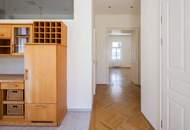 Zauberhafte Altbauwohnung mit großzügigem BALKON und GARAGE – ruhige Toplage direkt beim Karlsplatz
