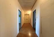 Renovierungsbedürftige Wohnung am Tabor