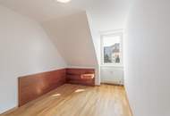 Vier Zimmer im 4. Stock, vier Minuten von der U4. Hofseitige lichtdurchflutete Neubau Dachgeschosswohnung