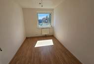 unbefristete 3 Zimmerwohnung mit Loggia und separater Küche