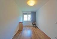 Barrierefreie 3-Zimmerwohnung mit wunderschönem Blick in den gepflegten Allgemeingarten in Purkersdorf