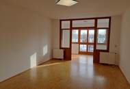 helle, gepflegte Wohnung mit Ausblick nach Ost und West - Steyr/Christkindl