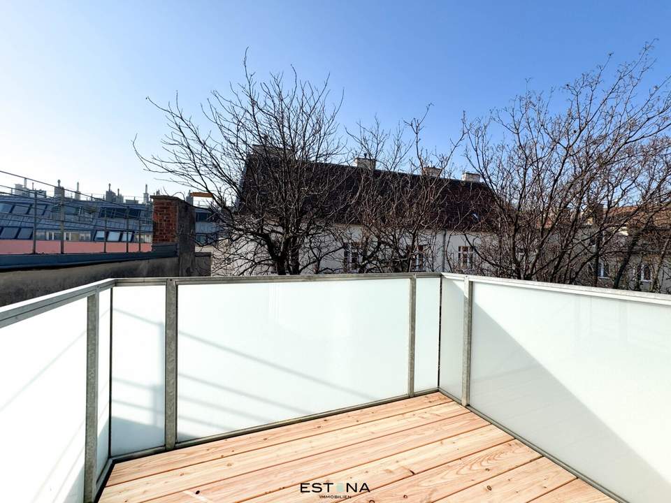 Gemütliche Zwei-Zimmer-Wohnung mit Balkon und Blick ins Grüne