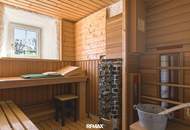 Malerisches Landhaus mit ELW, Schwimmteich & prämiertem Naturgarten!