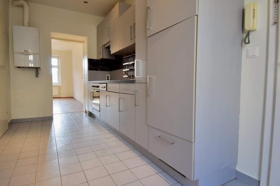 Bezugsfertige Wohnung mit tollem Ausblick und Balkon-Option Nähe Matzleinsdorfer Platz, Wohnung-kauf, 189.000,€, 1100 Wien 10., Favoriten