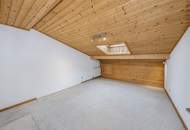 Dachgeschosswohnung mit schönem Bergblick
